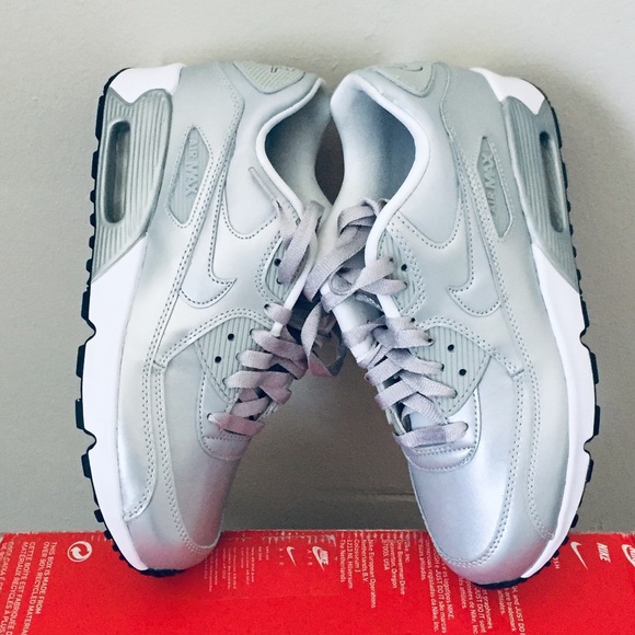 SOLD-NIKE AIR MAX 90 SE LTR LEATHER METALLIC - Picture 3 of 7